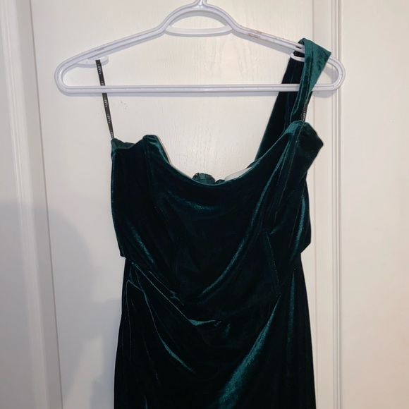 Club L London Jessica Bottle Green Velvet Dress - Picture 3 of 8